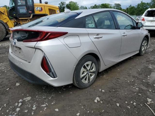 JTDKARFP3J3078464 - 2018 TOYOTA PRIUS PRIM SILVER photo 3