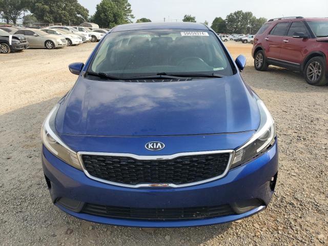 3KPFK4A73JE257072 - 2018 KIA FORTE LX BLUE photo 5