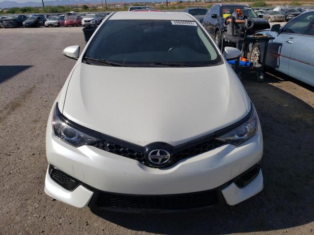 JTNKARJEXGJ521991 - 2016 TOYOTA SCION IM WHITE photo 5