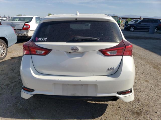 JTNKARJEXGJ521991 - 2016 TOYOTA SCION IM WHITE photo 6