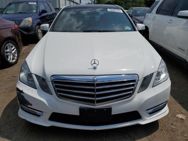 WDDHF9BB9DA749471 - 2013 MERCEDES-BENZ E 550 4MATIC WHITE photo 5