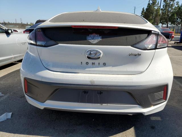 KMHC65LD8LU188623 - 2020 HYUNDAI IONIQ SE WHITE photo 6