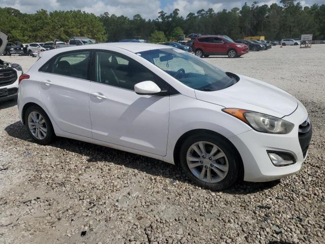 KMHD35LH7EU179561 - 2014 HYUNDAI ELANTRA GT WHITE photo 4