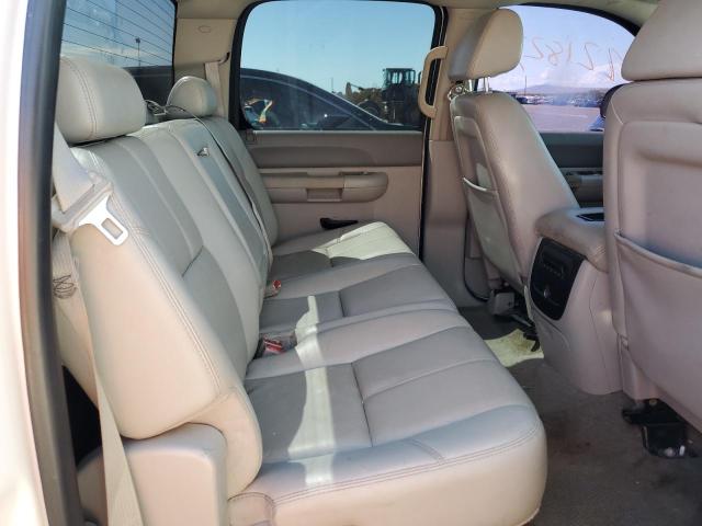 3GTEC13J38G200448 - 2008 GMC SIERRA C1500 WHITE photo 6