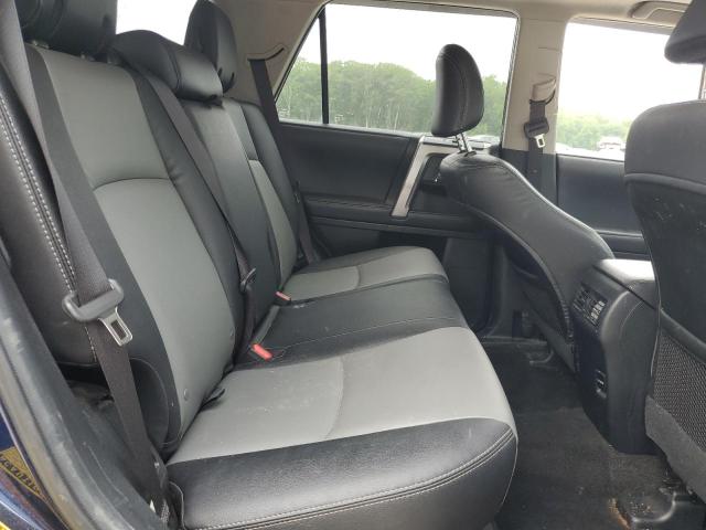 JTEBU5JR5J5510691 - 2018 TOYOTA 4RUNNER SR5/SR5 PREMIUM BLUE photo 11