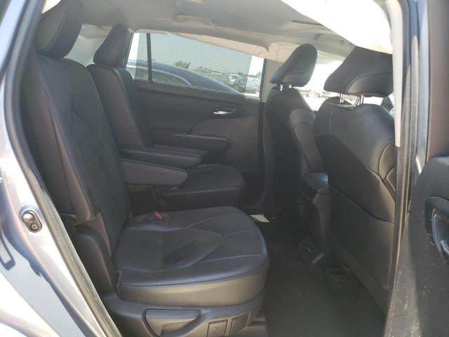 5TDGZRAH9MS081158 - 2021 TOYOTA HIGHLANDER XLE TURQUOISE photo 11
