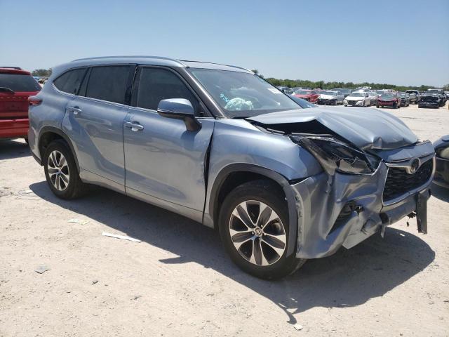5TDGZRAH9MS081158 - 2021 TOYOTA HIGHLANDER XLE TURQUOISE photo 4