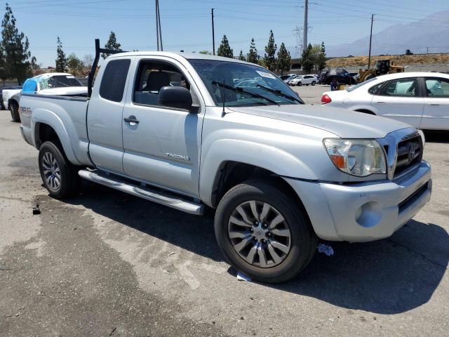 5TETU62N87Z356736 - 2007 TOYOTA TACOMA PRERUNNER ACCESS CAB SILVER photo 4