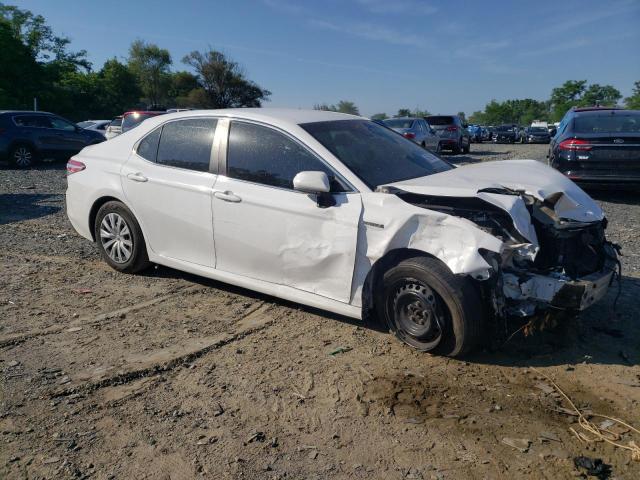 4T1B31HK4JU504116 - 2018 TOYOTA CAMRY LE WHITE photo 4