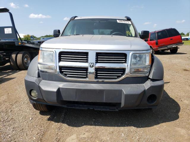 1D8GU28K87W643175 - 2007 DODGE NITRO SXT SILVER photo 5