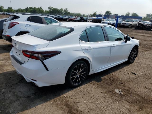 4T1T11BKXPU080615 - 2023 TOYOTA CAMRY SE NIGHT SHADE WHITE photo 3