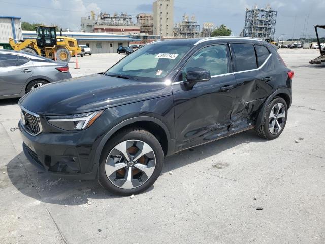 YV4L12UE9P2970582 - 2023 VOLVO XC40 T4 PLUS BLACK photo 1