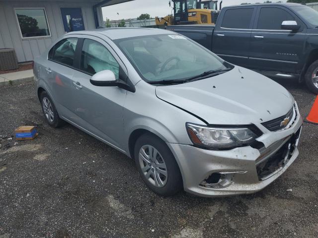 1G1JB5SB6K4136003 - 2019 CHEVROLET SONIC LS ვერცხლისფერი ფოტო 4