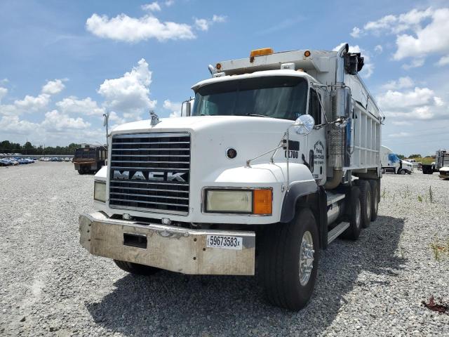 1M2AD62CX1M011709 - 2001 MACK 700 CL700 WHITE photo 2