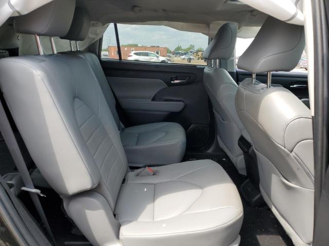 5TDGZRBH6NS582668 - 2022 TOYOTA HIGHLANDER XLE BLACK photo 11