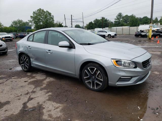 YV140MTL1H2428166 - 2017 VOLVO S60 DYNAMIC SILVER photo 4