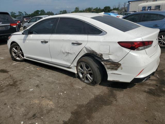 5NPE34AF9JH678080 - 2018 HYUNDAI SONATA SPORT WHITE photo 2