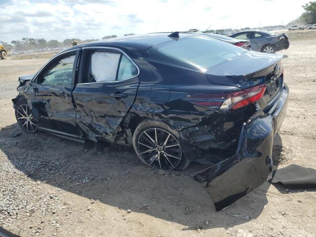 4T1G11AKXNU714649 - 2022 TOYOTA CAMRY SE BLACK photo 2