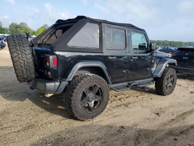 1C4HJXEG0JW132608 - 2018 JEEP WRANGLER U SAHARA Սև լուսանկար 3