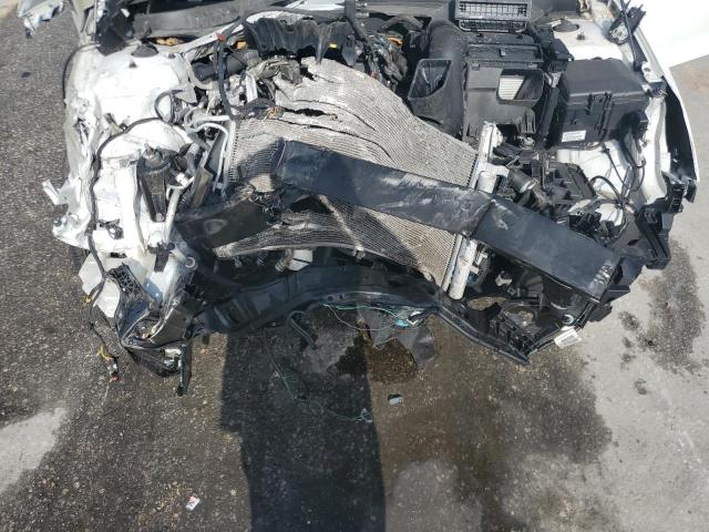 5XXGT4L30JG249983 - 2018 KIA OPTIMA LX WHITE photo 11