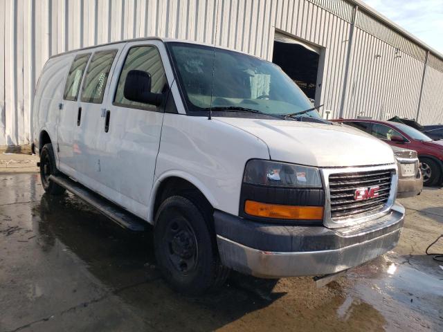 1GTW7FCF9F1903548 - 2015 GMC SAVANA G2500 WHITE photo 4