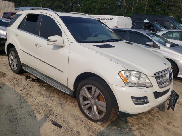 4JGBB8GB5BA741990 - 2011 MERCEDES-BENZ ML 350 4MATIC WHITE photo 4