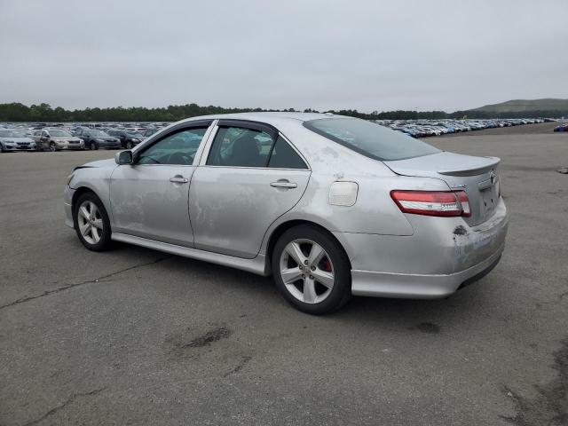 4T1BF3EK7BU209679 - 2011 TOYOTA CAMRY BASE ვერცხლისფერი ფოტო 2