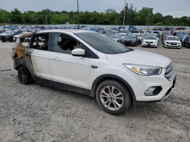 1FMCU0GDXKUB99513 - 2019 FORD ESCAPE SE WHITE photo 4