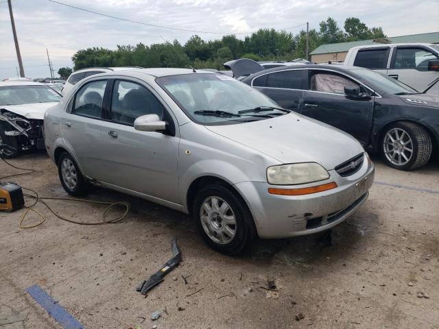 KL1TD52605B361683 - 2005 CHEVROLET AVEO BASE SILVER photo 4