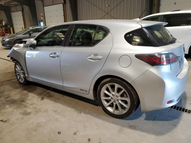 JTHKD5BHXD2129000 - 2013 LEXUS CT 200 SILVER photo 2