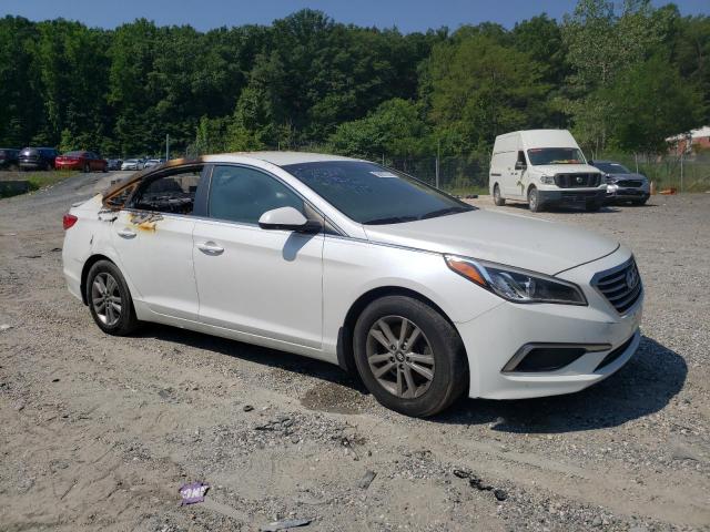 5NPE24AF4HH475238 - 2017 HYUNDAI SONATA SE WHITE photo 4