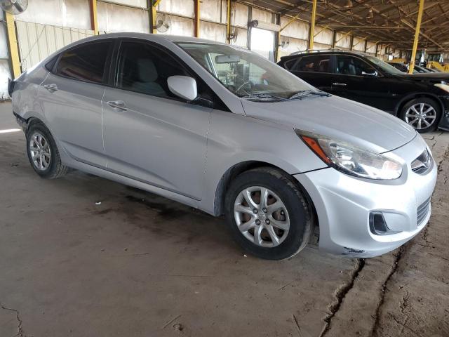 KMHCT4AE3DU542712 - 2013 HYUNDAI ACCENT GLS SILVER photo 4