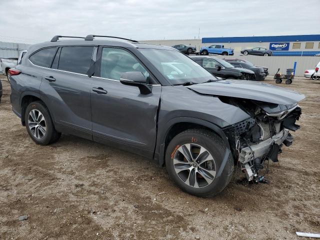 5TDHZRBH1NS236712 - 2022 TOYOTA HIGHLANDER XLE ნაცრისფერი ფოტო 4