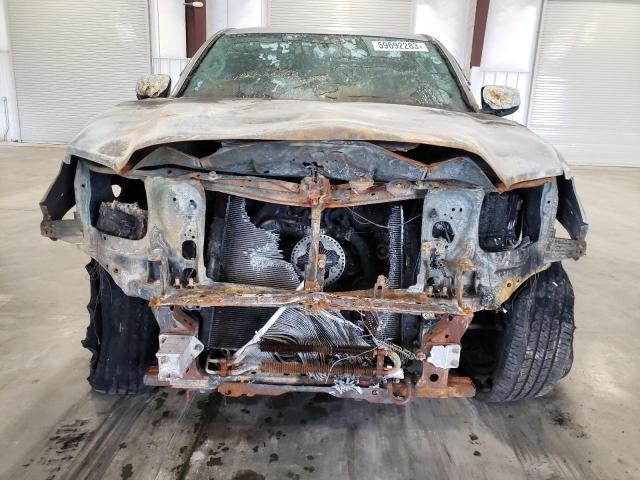 5TFSZ5AN1GX028624 - 2016 TOYOTA TACOMA ACCESS CAB ვერცხლისფერი ფოტო 5