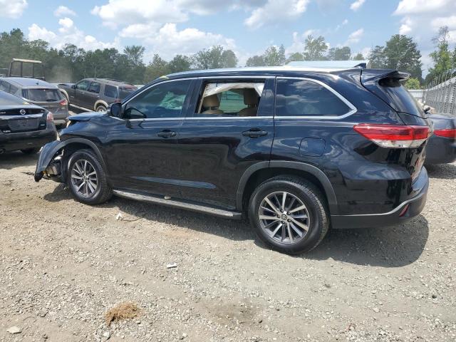 5TDKZRFH8JS257129 - 2018 TOYOTA HIGHLANDER SE BLACK photo 2