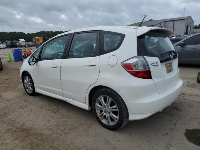 JHMGE8H43AC033742 - 2010 HONDA FIT SPORT WHITE photo 2