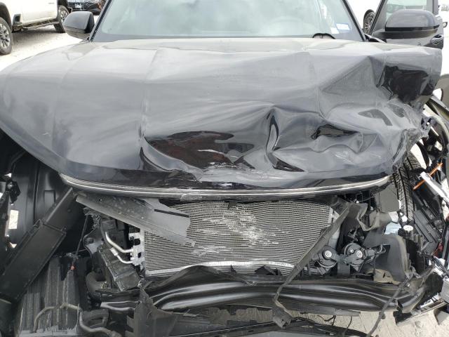 1V2JE2CA8RC227405 - 2024 VOLKSWAGEN ATLAS CROS SE Czarny zdjęcie 12