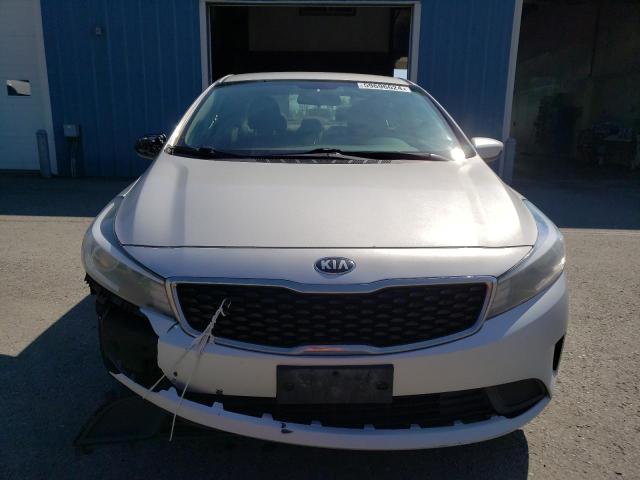 3KPFK4A75JE223862 - 2018 KIA FORTE LX SILVER photo 5