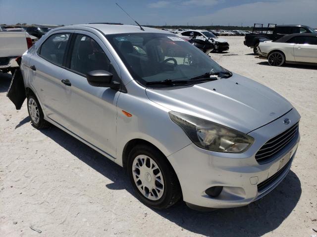 MAJFP1MD1GA100210 - 2016 FORD FIGO AMBIENTE SILVER photo 4