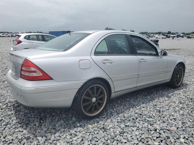 WDBRF64J33E011432 - 2003 MERCEDES-BENZ C 320 银色 照片 3