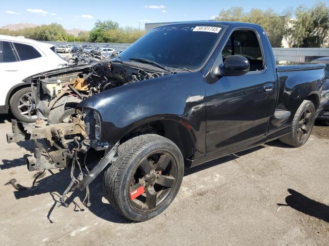 2FTZF07332CA81075 - 2002 FORD F150 SVT LIGHTNING BLACK photo 1