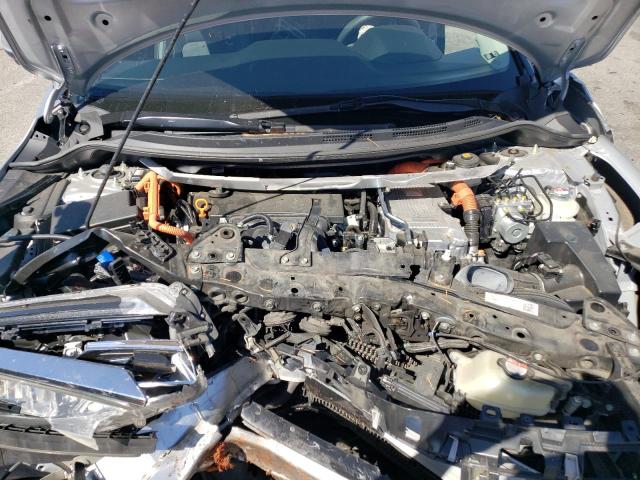 JHMZC5F14JC019628 - 2018 HONDA CLARITY SILVER photo 11