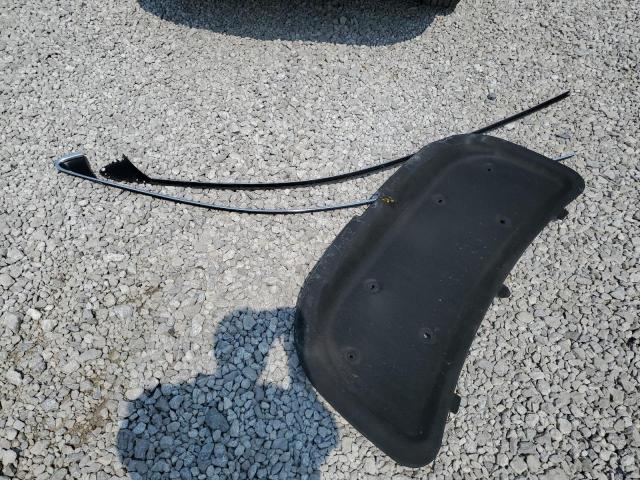 LRBFX1SA3KD006094 - 2019 BUICK ENVISION PREFERRED SILVER photo 13