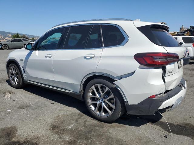 5UXTA6C06N9L30316 - 2022 BMW X5 XDRIVE45E WHITE photo 2