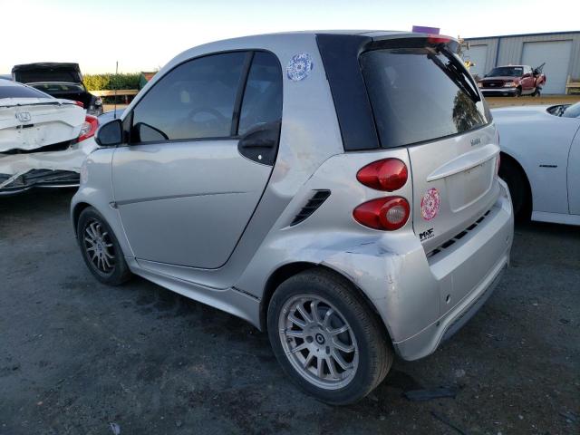 WMEEJ3BA1DK618157 - 2013 SMAR FORTWO PURE GRAY photo 2