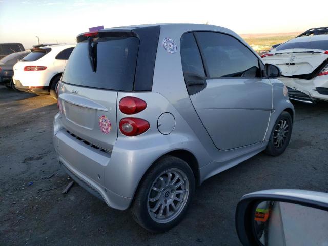 WMEEJ3BA1DK618157 - 2013 SMAR FORTWO PURE GRAY photo 3