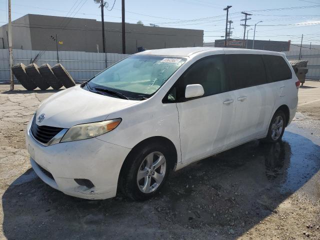 2012 TOYOTA SIENNA BASE, 