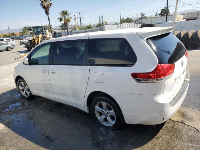 5TDKA3DC6CS014224 - 2012 TOYOTA SIENNA BASE WHITE photo 2