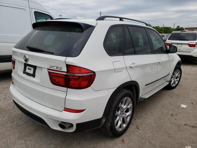 5UXZV4C54BL412316 - 2011 BMW X5 XDRIVE35I WHITE photo 3