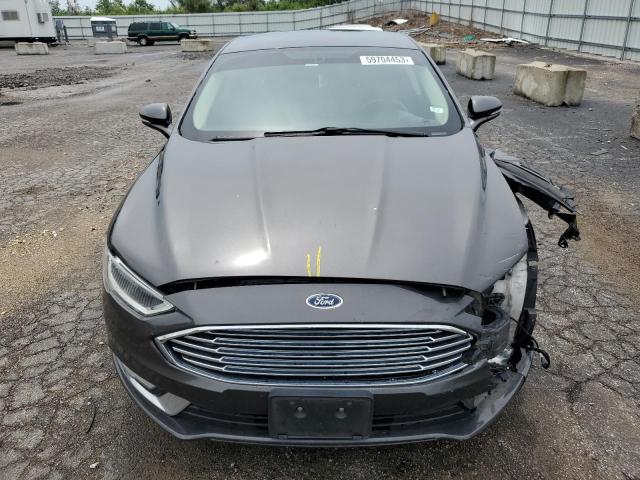 3FA6P0T97HR293171 - 2017 FORD FUSION SE GRAY photo 5